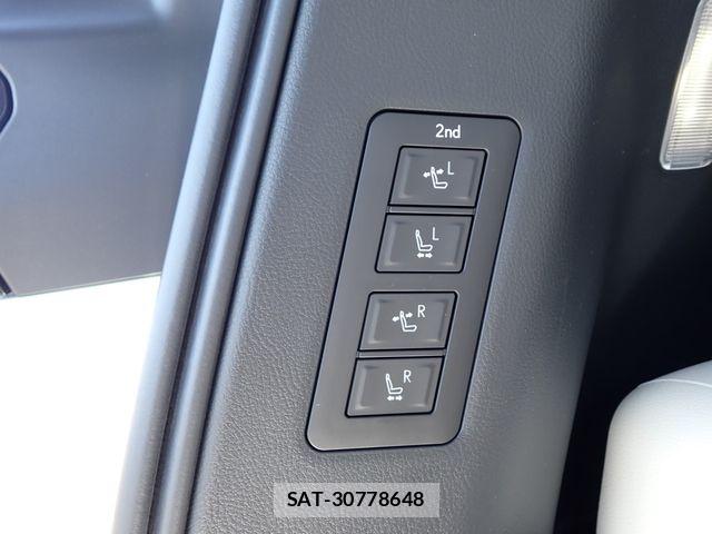 Lexus LM 2025-02 8562444-25