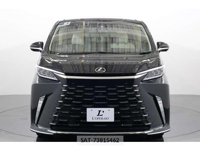 Lexus LM 2025-12 8562443-13