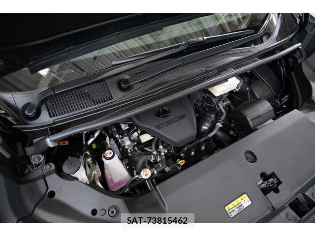 Lexus LM 2025-12 8562443-5