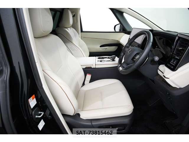 Lexus LM 2025-12 8562443-6