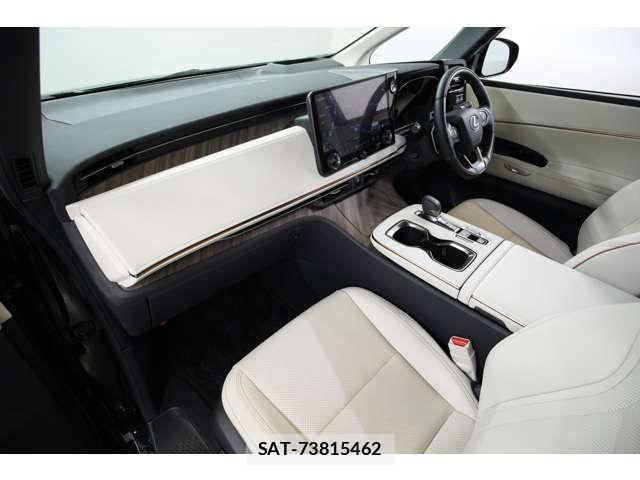 Lexus LM 2025-12 8562443-8