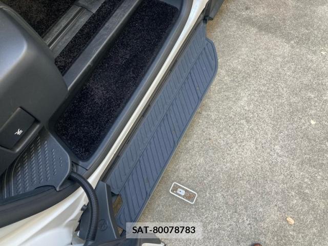 Lexus LM 2024-07 8627477-19