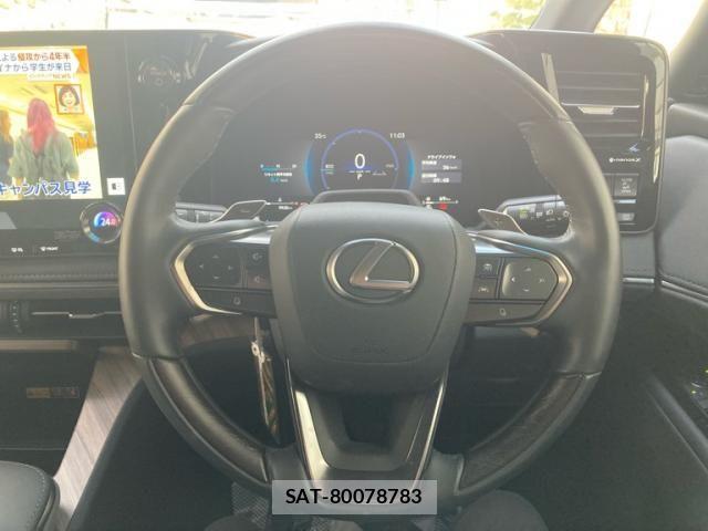 Lexus LM 2024-07 8627477-20