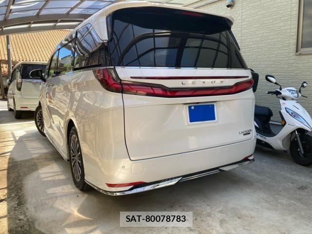 Lexus LM 2024-07 8627477-3
