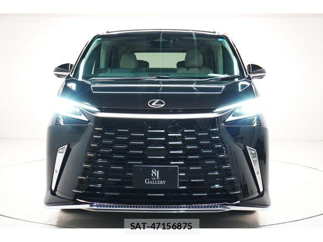 Lexus LM 2026-07 8743430-1