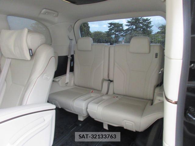 Lexus LM 2025-08 8743431-20