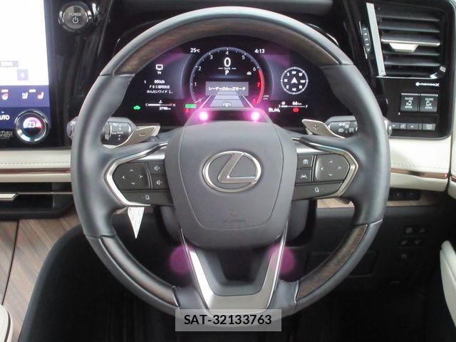 Lexus LM 2025-08 8743431-23