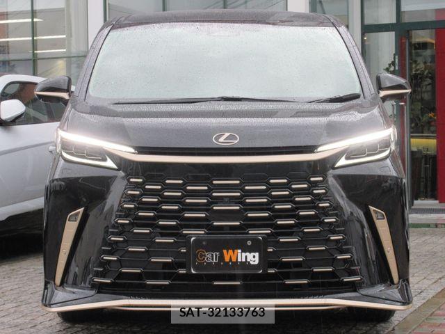 Lexus LM 2025-08 8743431-2