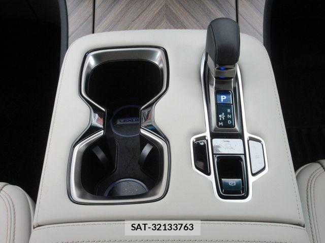 Lexus LM 2025-08 8743431-29