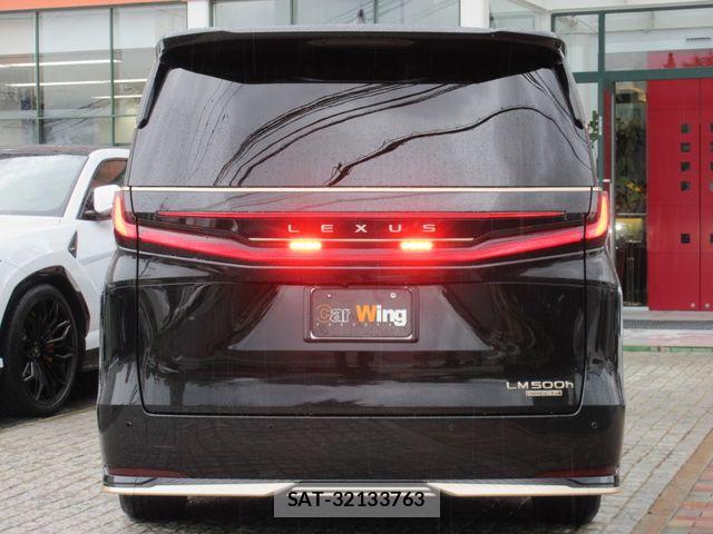 Lexus LM 2025-08 8743431-6