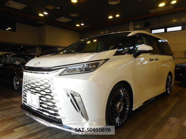 Lexus LM 2025-04 8880507-0