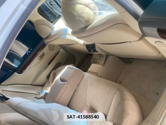 Lexus LS 2015-09 6545553-11