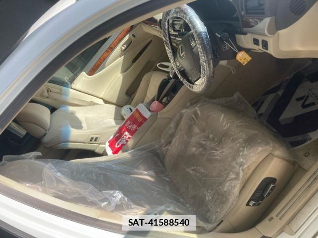 Lexus LS 2015-09 6545553-13