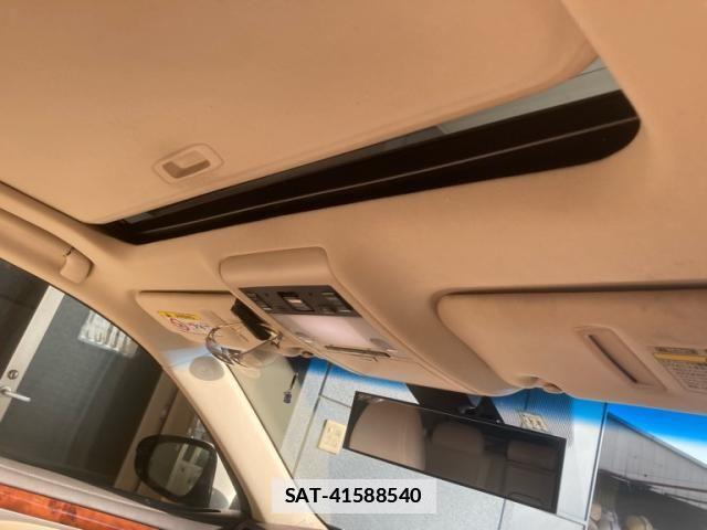 Lexus LS 2015-09 6545553-17