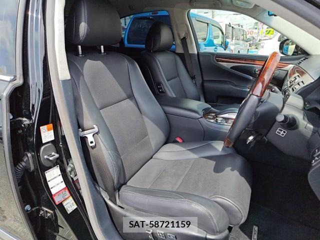 Lexus LS 2016-05 851273-20
