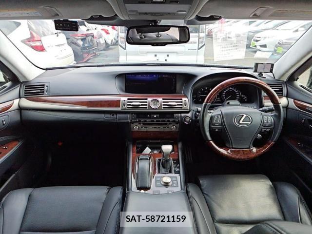 Lexus LS 2016-05 851273-2