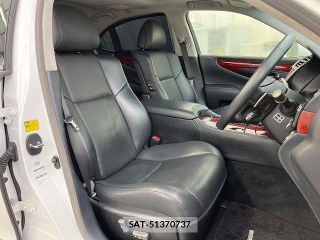 Lexus LS 2009-12 1016469-10