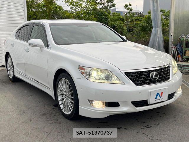 Lexus LS 2009-12 1016469-17