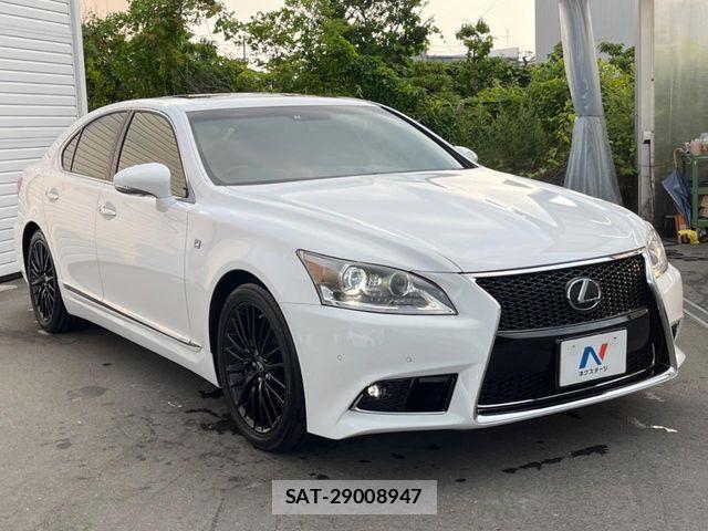 Lexus LS 2015-08 1123598-17