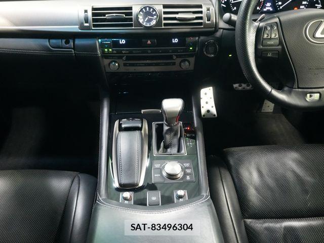 Lexus LS 2012-11 1182254-10