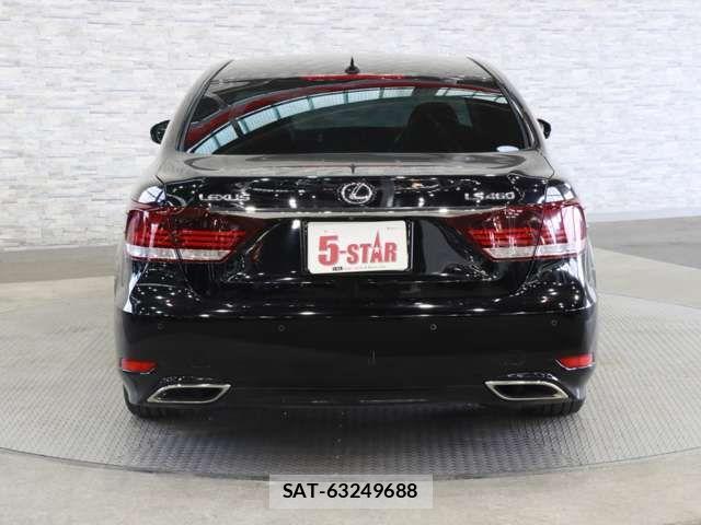 Lexus LS 2012-12 1257691-13