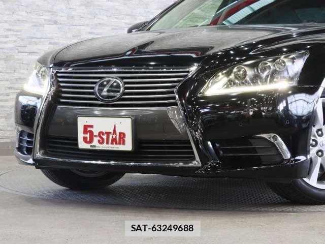 Lexus LS 2012-12 1257691-16
