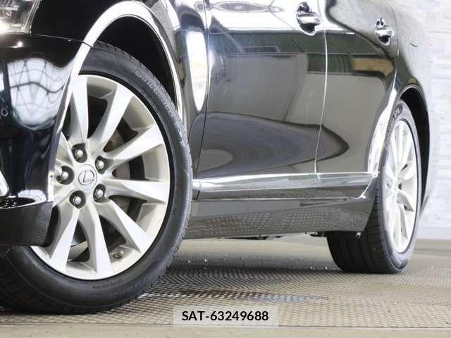 Lexus LS 2012-12 1257691-18