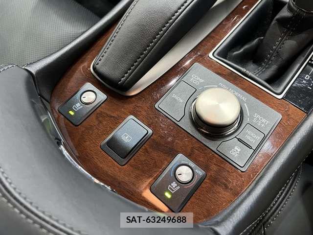Lexus LS 2012-12 1257691-6