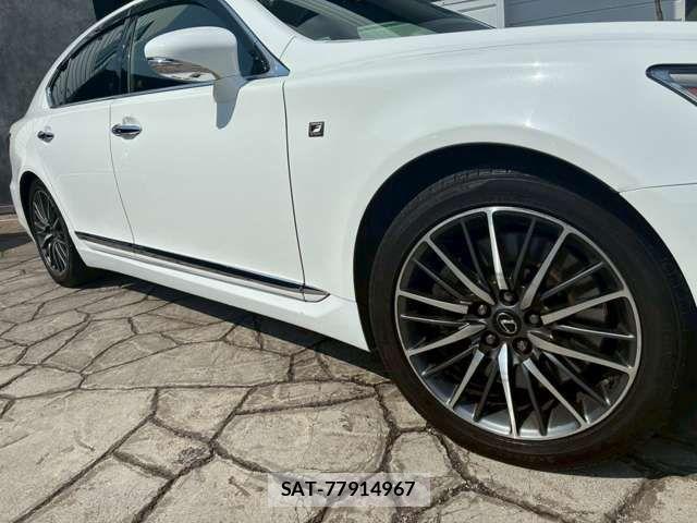 Lexus LS 2013-12 3377877-12