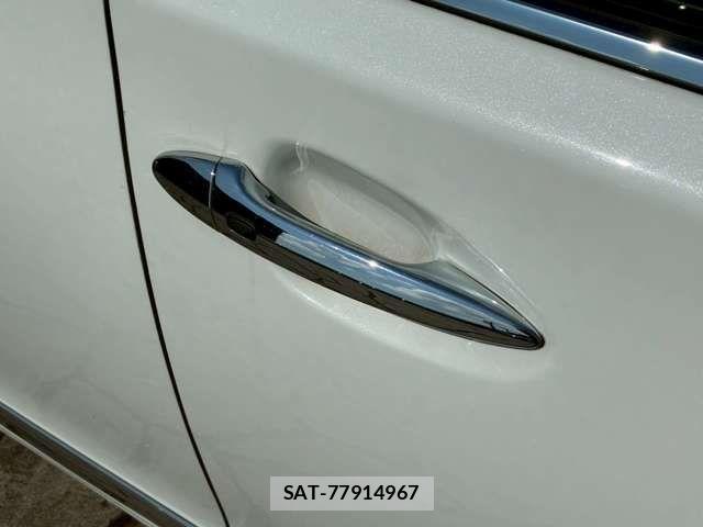 Lexus LS 2013-12 3377877-18