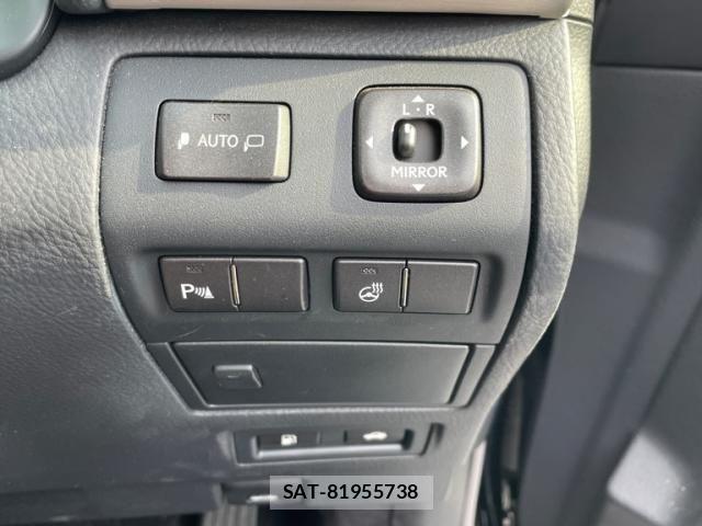 Lexus LS 2013-12 3377872-17
