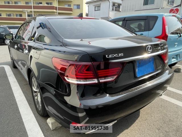 Lexus LS 2013-12 3377872-4