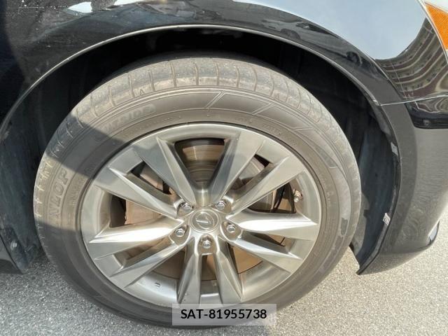Lexus LS 2013-12 3377872-7
