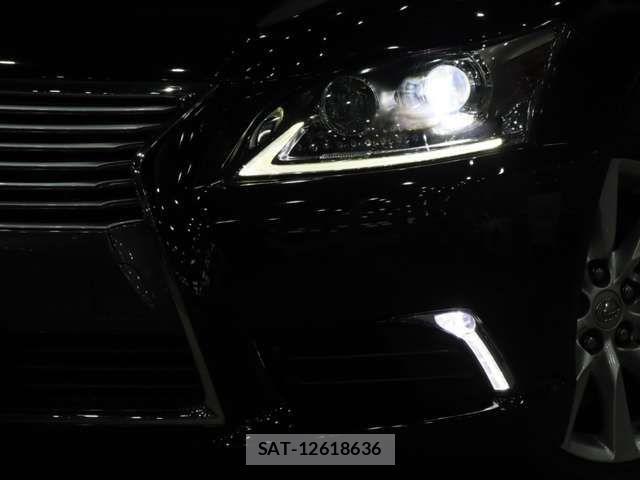 Lexus LS 2013-03 3674617-14