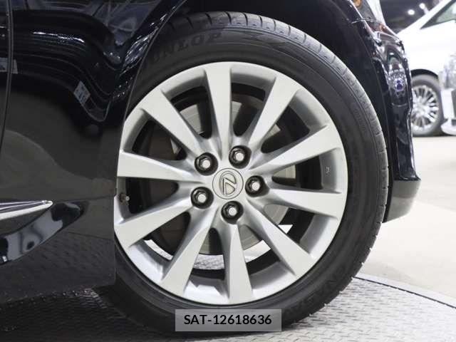 Lexus LS 2013-03 3674617-18
