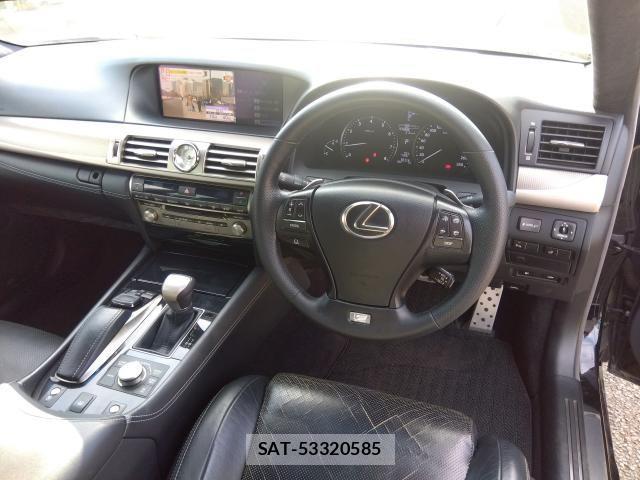Lexus LS 2015-07 3771409-3