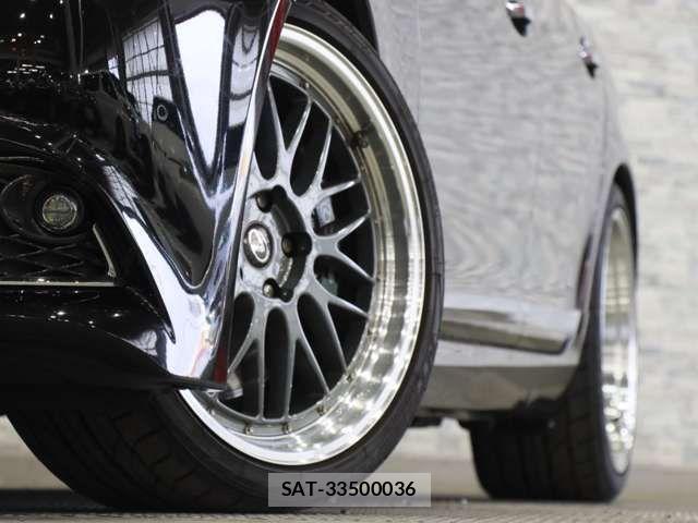 Lexus LS 2013-11 4371551-16