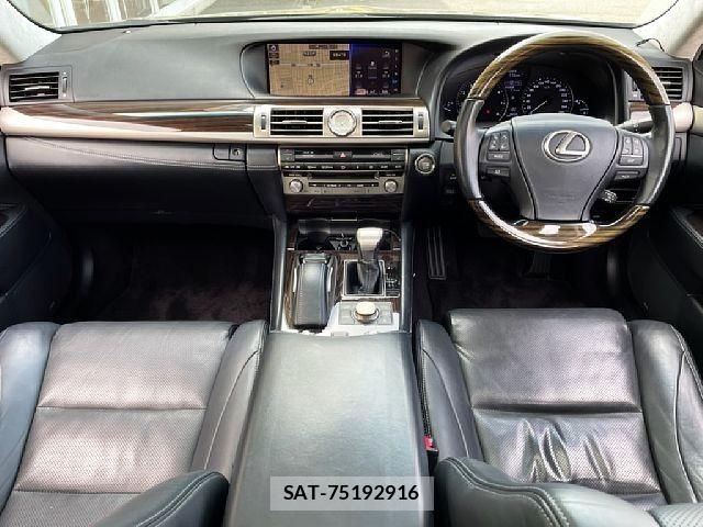 Lexus LS 2016-10 6264822-1