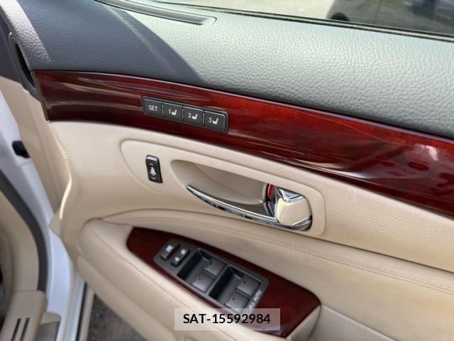 Lexus LS 2009-12 6499464-12