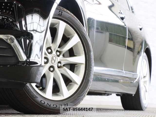 Lexus LS 2013-01 6641827-18