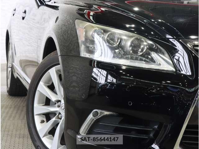 Lexus LS 2013-01 6641827-7
