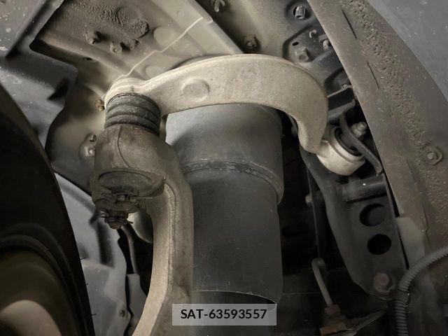 Lexus LS 2008-08 6641833-18