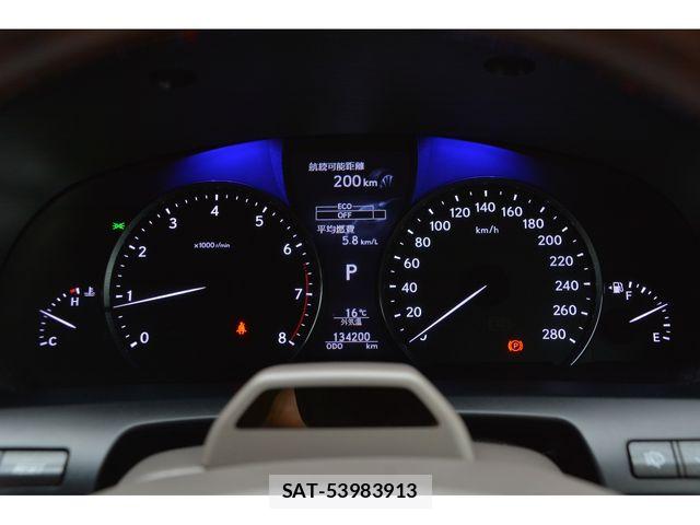 Lexus LS 2016-10 6676682-9