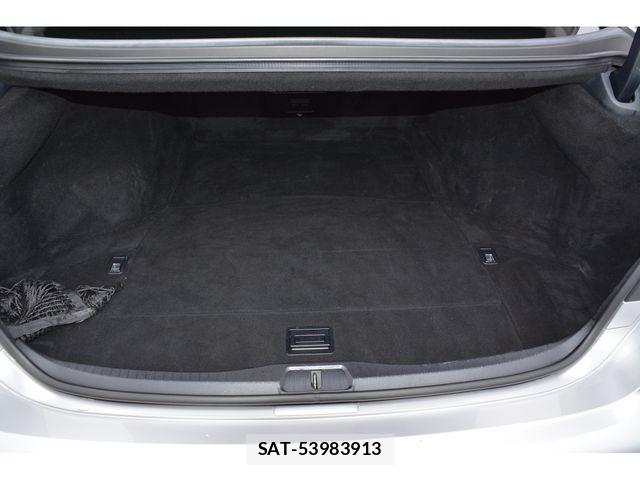 Lexus LS 2016-10 6676682-18