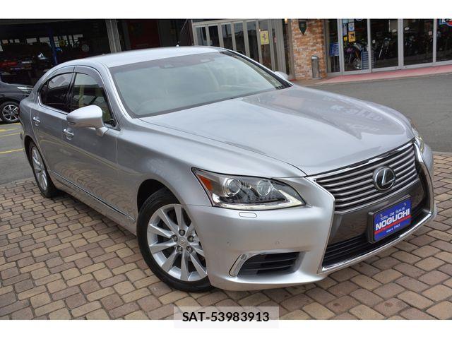 Lexus LS 2016-10 6676682-19