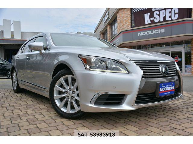 Lexus LS 2016-10 6676682-2