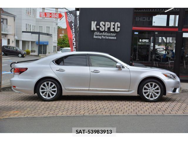 Lexus LS 2016-10 6676682-3