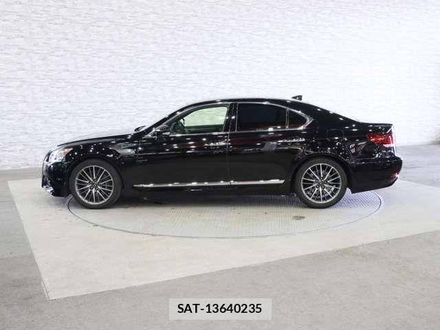 Lexus LS 2013-11 6676680-12