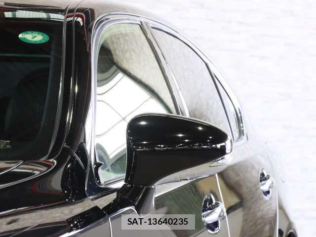 Lexus LS 2013-11 6676680-19