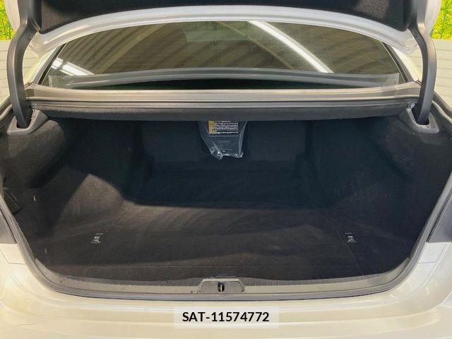 Lexus LS 2013-07 6716524-10